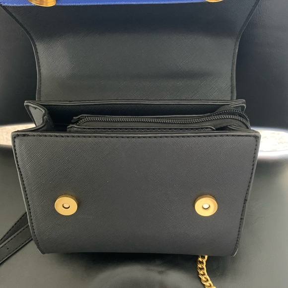 Crossbody bag - Picture 4 of 8